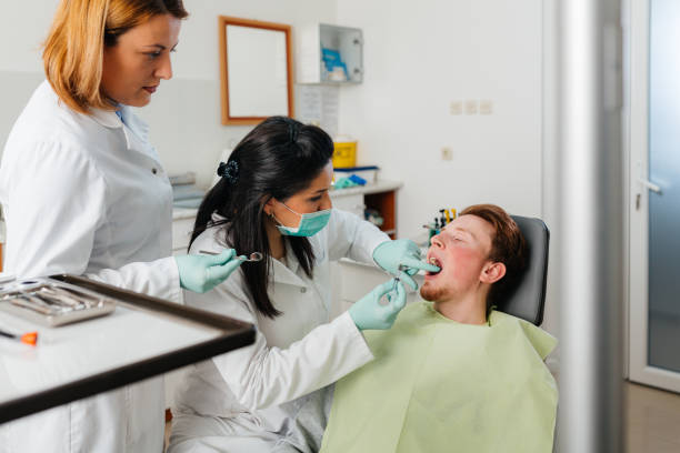 Best Tooth Infection Emergency Dentist  in Vincent, CA